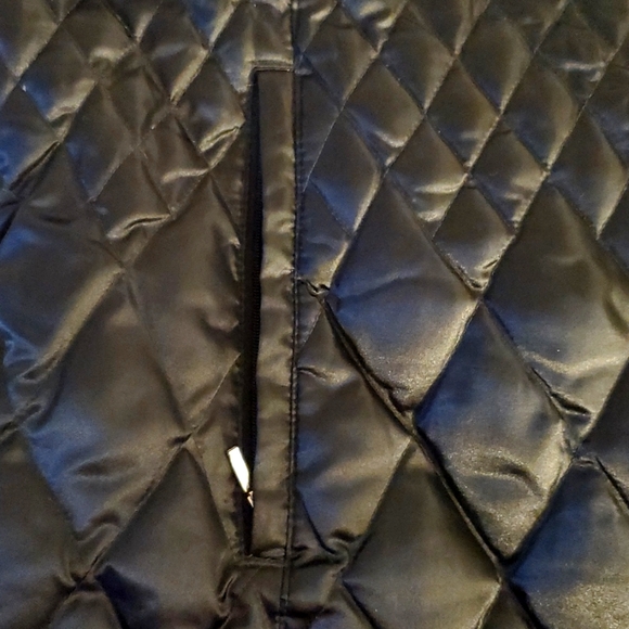 Land's End Women's black quilted outerwear vest size 1X - Picture 4 of 5